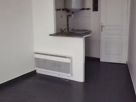 studio au pied de la gare