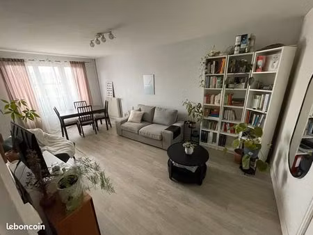 appt t3 refait à neuf 6 mn de grand couronne