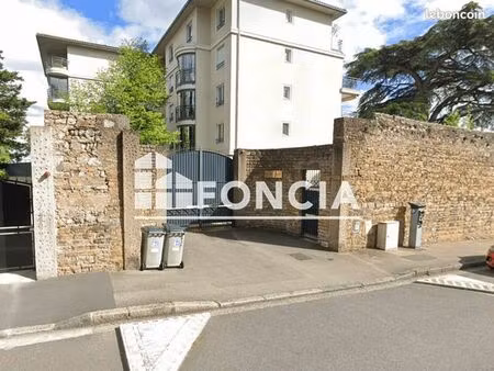 parking 12 m² caluire