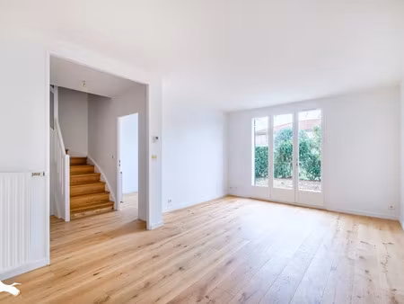 vente appartement 4 pièces 83 m² à bron (69500)  280 000 €