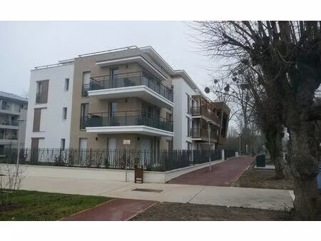 location appartement  64.44 m² t-2 à l'isle-adam  1 502 €