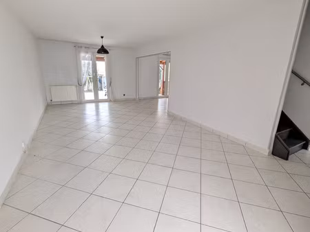 longueau maison entierement rénovée avec sous sol complet et