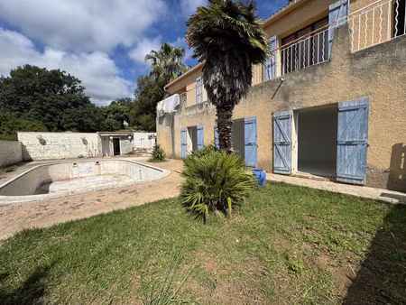 rdc de villa 3 pièces 2 chambres avec jardin et piscine furiani