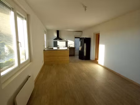 appartement 2 pièces 57 m² à louer pierrevert 04860 ? | era immobilier