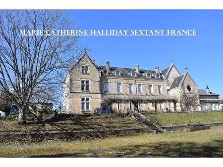 en vente château 1 000 m² – 636 000 € |la coquille