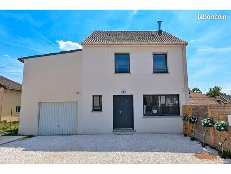 maison contemporaine avec jardin  garage  fibre et 30 m² à aménager à 10 min à pied du rer