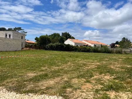 terrain à bâtir 630 m² centre de saujon