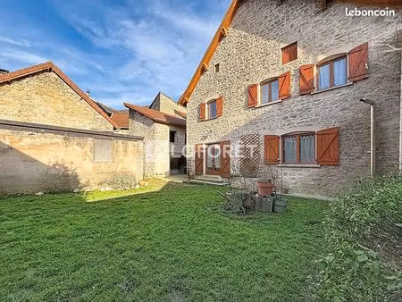 maison 4 pièces 168 m²
