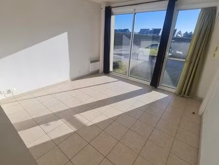 grand studio  bourg sainte-luce-sur-loire