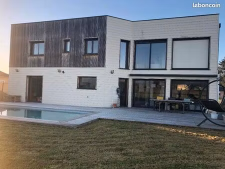 location maison avec piscine