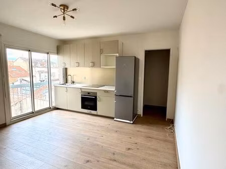 appartement hyeres avec parking