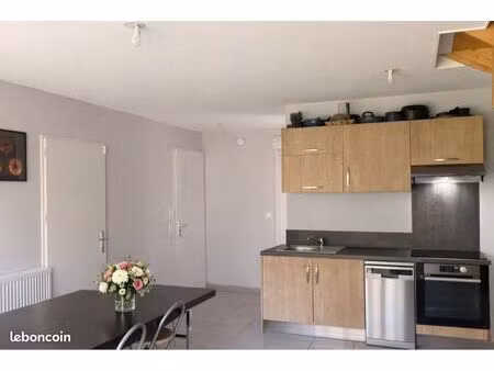 maison jardin - garage et 3 chambres