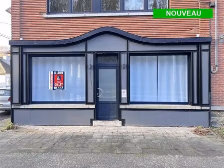 surface commerciale à louer à rue marche en pré 64 sclayn (vbd68919)