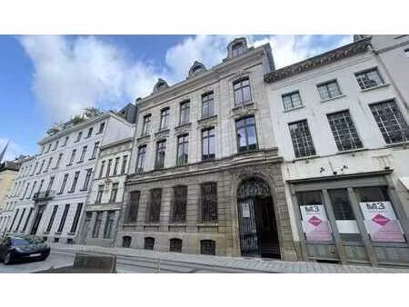 bureaux à louer dans un magnifique hôtel particulier au cen