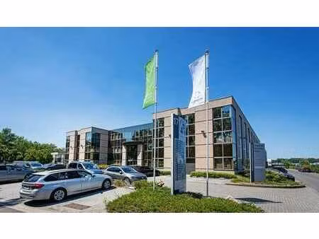 bureaux à louer dans le parc d'activités intercity business