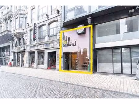 commerce en plein centre ville