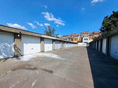 quartier albert lot de 10 box fermés