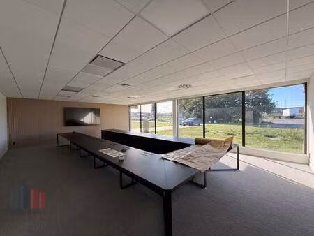 bien professionnel à louer à sint-niklaas € 3.090 (lj71j) - panorama b2b gent kantoren | z