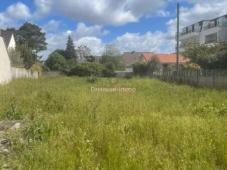 terrain 735m² constructible à sainte-geneviève-des-bois