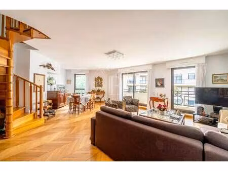 vendu - appartement 4 pièces 110 m2 levallois-perret front de seine