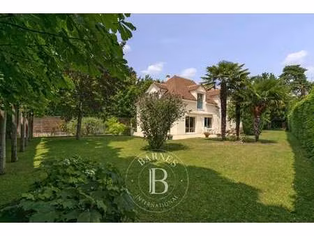 vendu - maison 9 pièces 261 m2 le vésinet