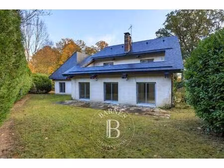 vendu - maison 8 pièces 237 m2 rueil-malmaison jonchère-malmaison-saint-cucufa