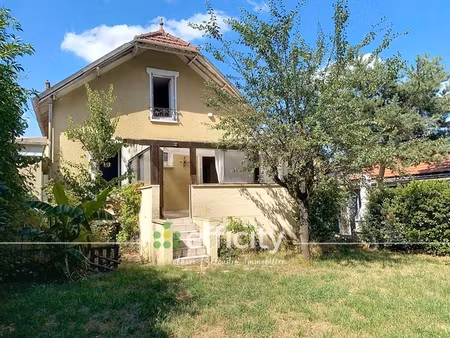 maison 6 pièces - 145 m²