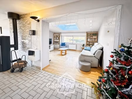 maison 124 m² – terrain 5 725 m² – double garage – parigné-le-pôlin