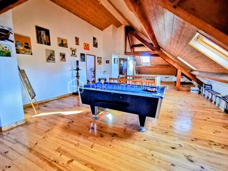 maison de 222 m² à la mure