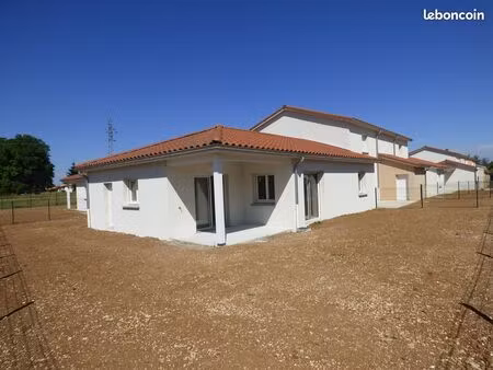 maison t4 avec terrasse  garage et terrain de 524 m2