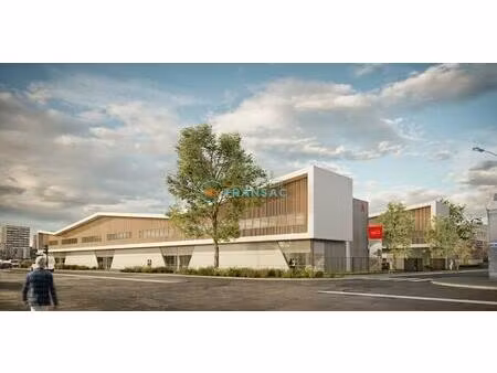 vente local industriel stains (93240)