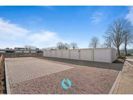 garageboxen in residentie heksenketel