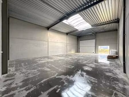 nb magazijn (272m²) inclusief 1 private parkeerplaats op ...