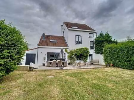 charmante maison (meublée ou non)