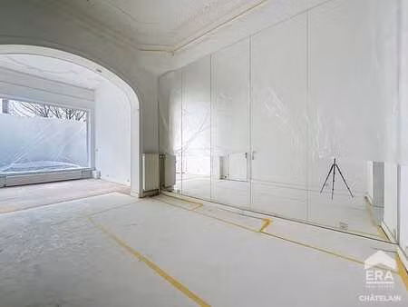 surface commerciale de 85 m² avec jardin – saint-gilles