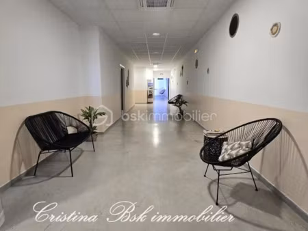 vente locaux professionnels 3 pièces 86 m² à la brillanne (04700)  171 000 €