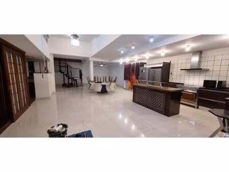 a louer – villa de 300 m² à usage professionnel – centre-ville de saint-pierre  réunion