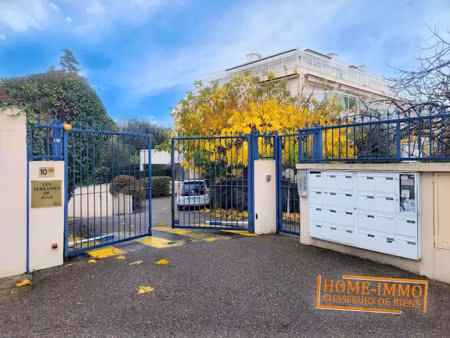 vente parking 15.3 m² à antibes (06600)  29 500 €