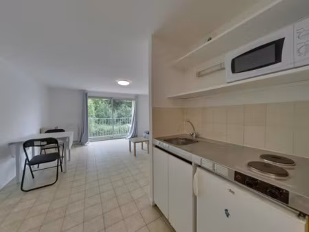 location meublée appartement 1 pièce 28.35 m² à evreux (27000)  417 €