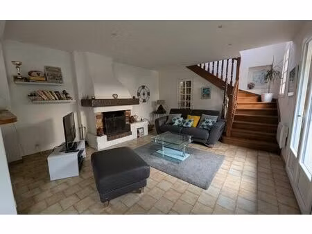 maison toulon 69 m² t-3 à vendre  284 000 €