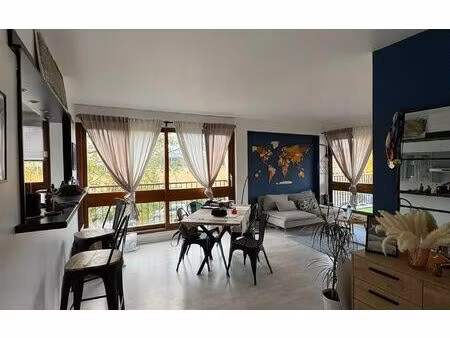 location appartement  61.58 m² t-2 à le chesnay  1 380 €