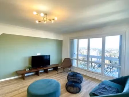 location meublée appartement 5 pièces 100 m² à taverny (95150)  3 200 €