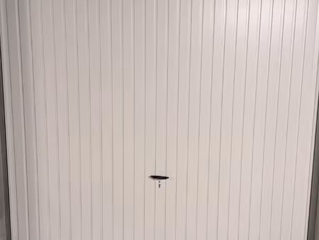 garage/box fermé de 15m2 - grenoble