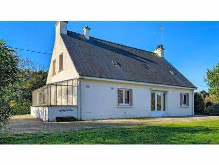 maison avec vie de plain pied  grande dépendance et jardin