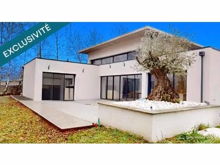 villa d’architecte de 2024 - qualité haut de gamme