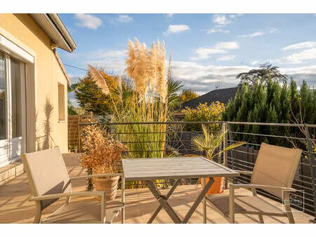 neuville-sur-saône - maison 4 chambres + bureau - garage + sous-sol