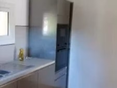 location appartement 4 pièces 90 m² à roquefort-la-bédoule (13830)  1 850 €