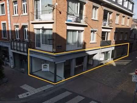 surface commercial au coeur de ciney