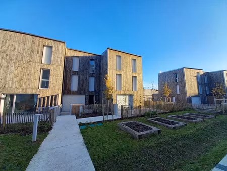 location maison 5 pièces 108 m² à nantes (44000)  1 315 €