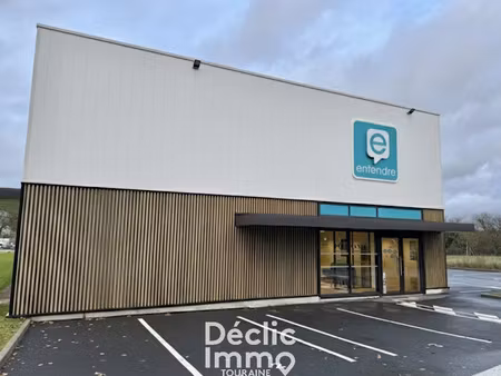 location locaux professionnels 1 pièce 14 m² à tours (37000)  648 €
